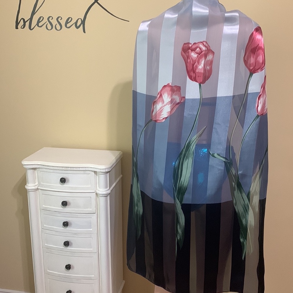 🤩Beautiful Scarf!!! - Picture 2 of 6
